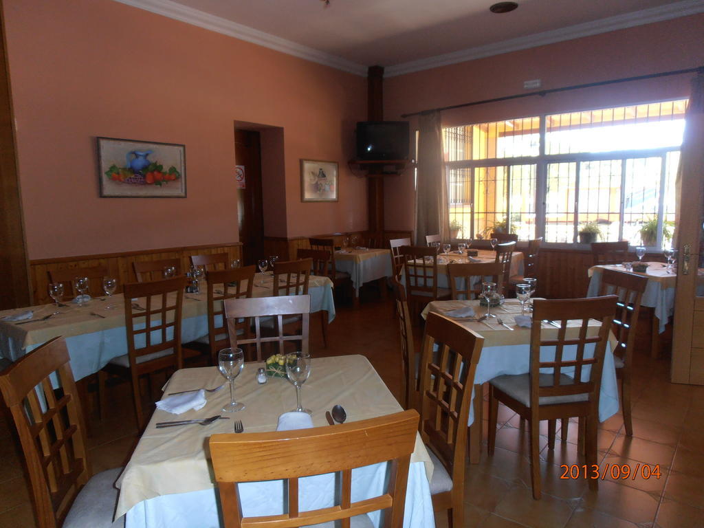 Hostal Restaurante Las Rejas Archidona Extérieur photo